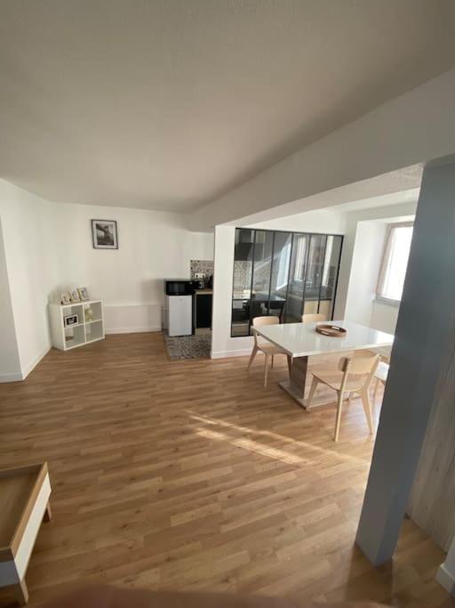Appartement T2 Centre Ville 多勒 外观 照片